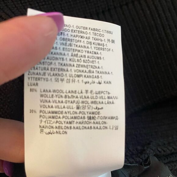 Versace cold shoulder turtle neck sweater, size 38(S) - Picture 16 of 16